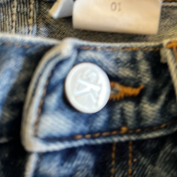 Calvin Klein Jeans Junior Size 7 Boyfriend - Picture 3 of 6